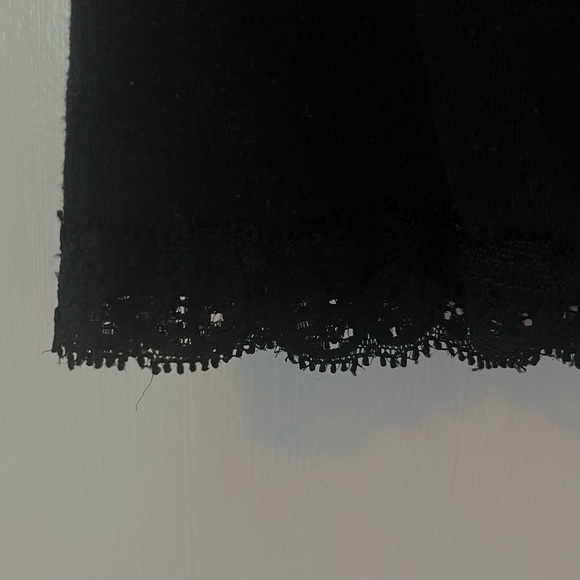 American Eagle Black Lace Crop Top - Picture 2 of 3